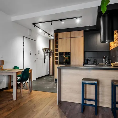 Stylish Airport Business - Parking, Balcony - By Rentujemy * Varsó