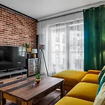 Stylish Airport Business - Parking, Balcony - By Rentujemy Appartement Varsovie
